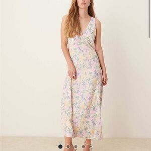 Sleeveless Floral Maxi Dress in Pastel Pink & Green